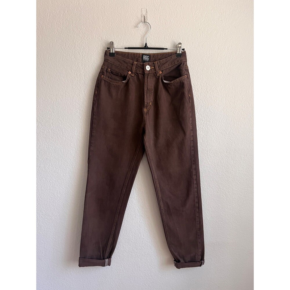 BDG High-Waisted Mom Jeans in Brown Size 25